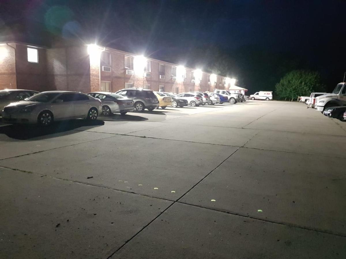 Denison Inn And Suites Exterior photo